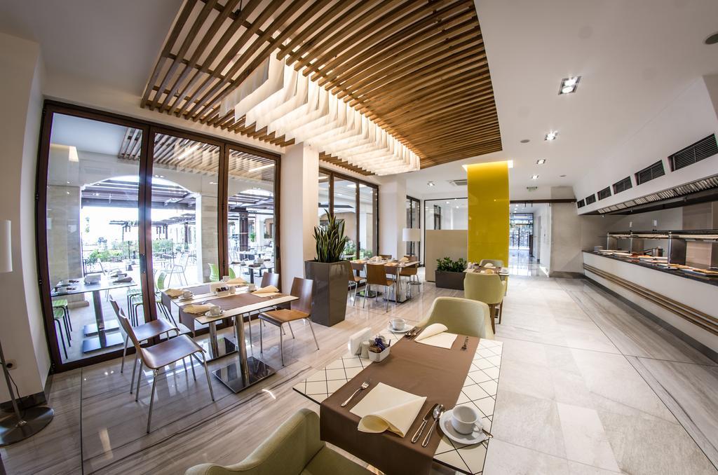Premier Fort Sands Resort - Full Board Slântsjev Brjag Eksteriør bilde